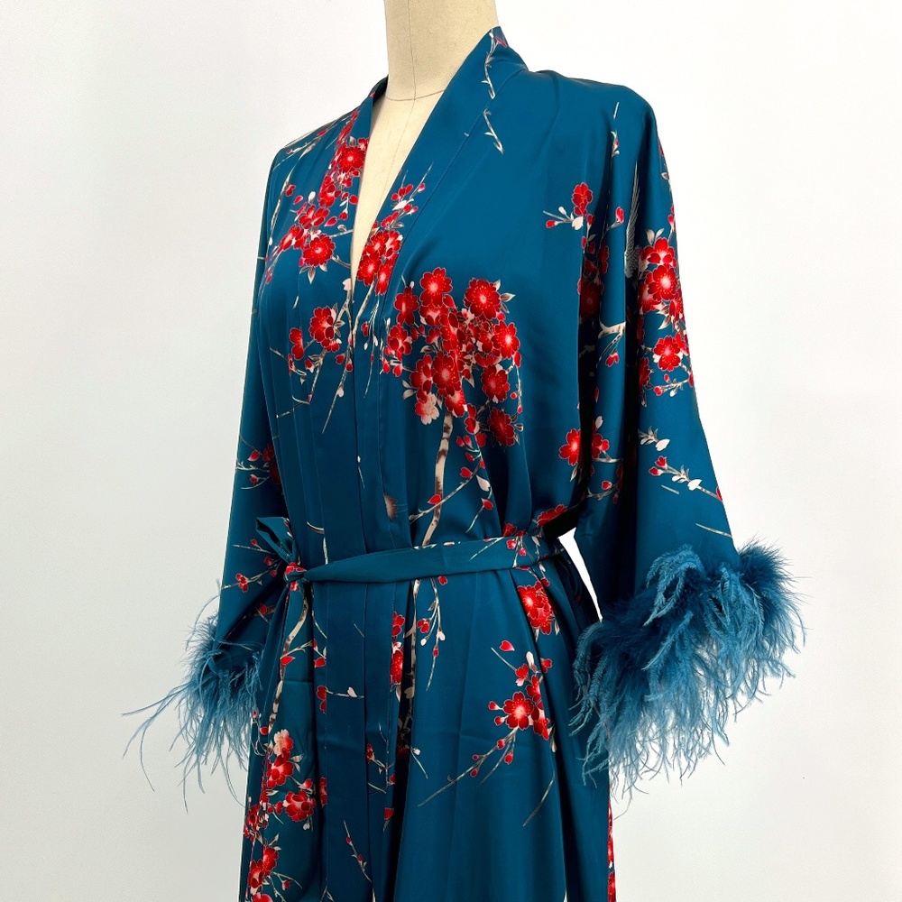 NWT Midi Kimono with feathers